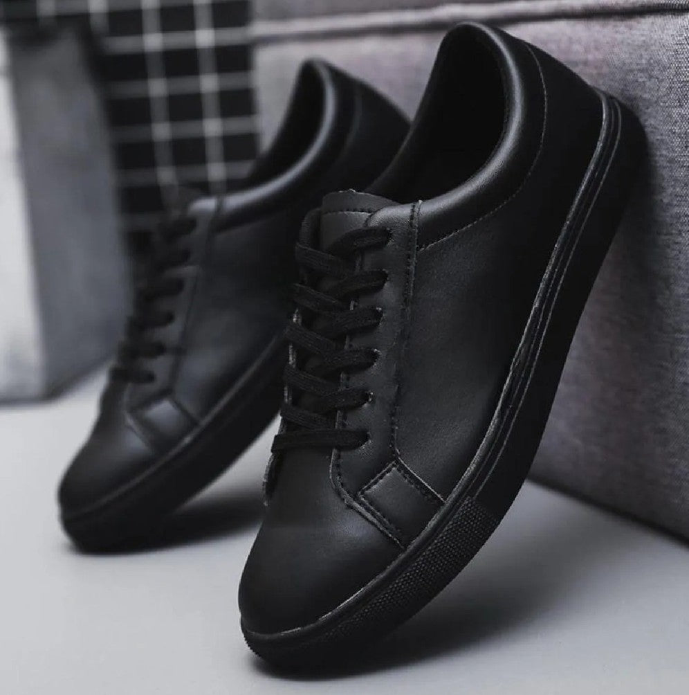 URBAN BLACK SHOES