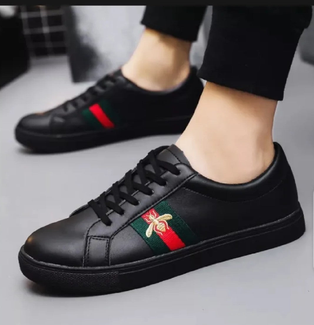 URBAN BLACK SHOES